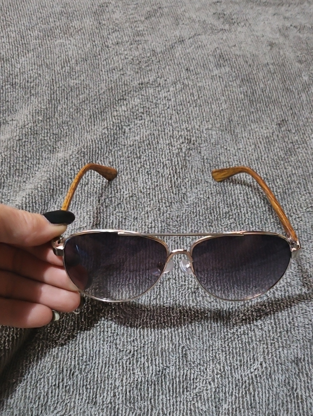 Womens Aviator Sunglasses with Wood-Textured Arms Silver Frame,Dark Gray Lenses